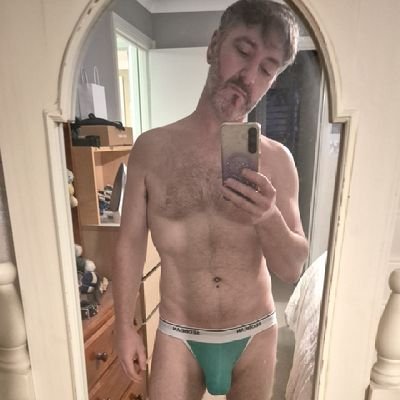 sharkhugs's profile picture
