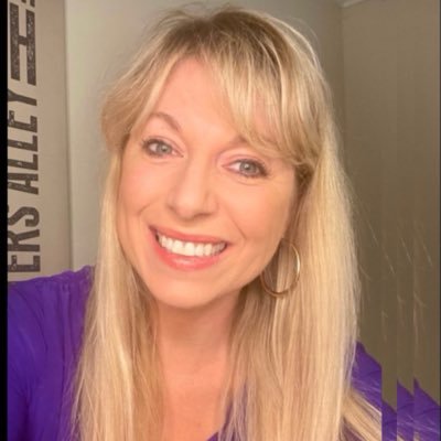 LouisaClary's profile picture