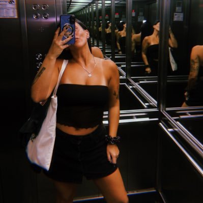 celinasereno's profile picture