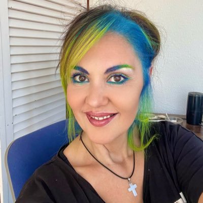 ZƎИ MATЯOИ𝔸𝕣𝕥 🅃🄼♫💃🏽💚's profile picture