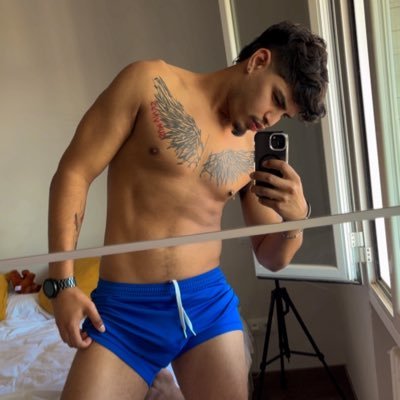 thehotboy77's profile picture