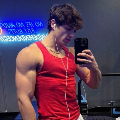 Asher Angel Updates's profile picture