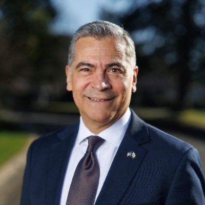 Xavier Becerra's profile picture