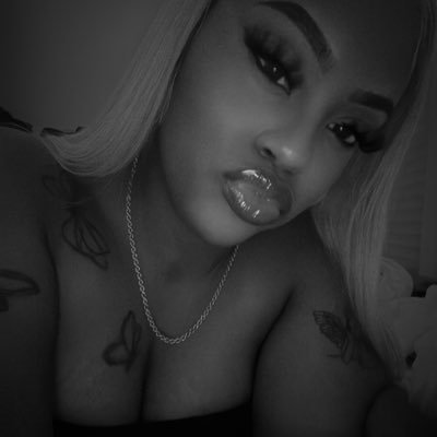 Lynee's profile picture