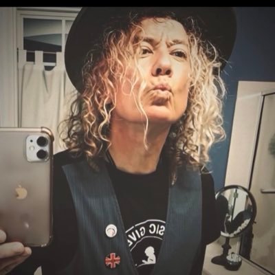 Chris Holly's profile picture