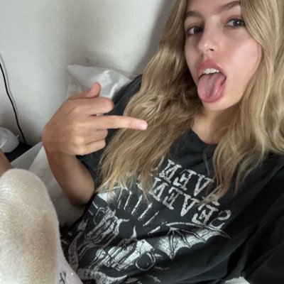 👑𝐂𝐚𝐧𝐝𝐲 𝐅𝐞𝐭👑's profile picture