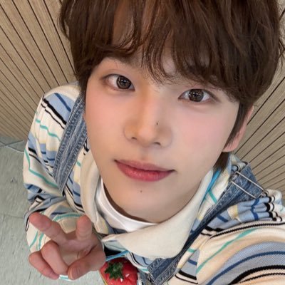 𝙯𝙚𝙧𝙤 𝙨𝙪𝙜𝙖𝙧's profile picture