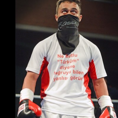 UensalArik's profile picture
