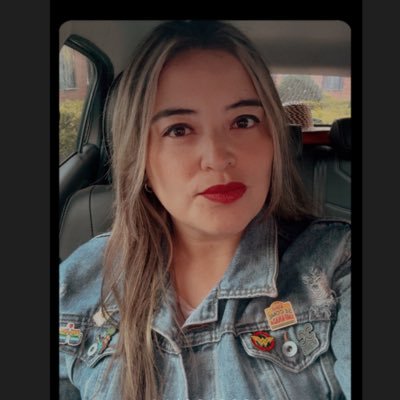 IvonneGanimals's profile picture