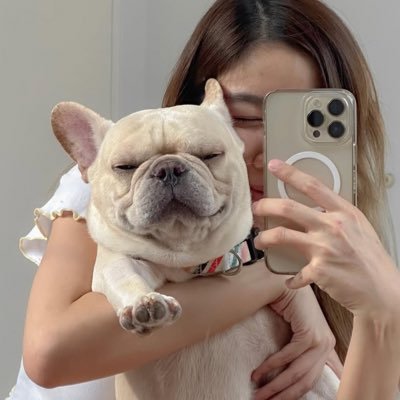 ลูกแก้วและหมาของเขา's profile picture