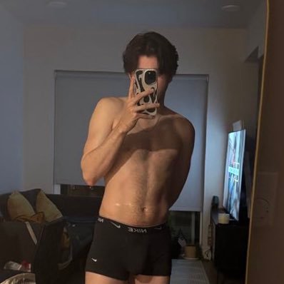 Valentinoboytoy's profile picture