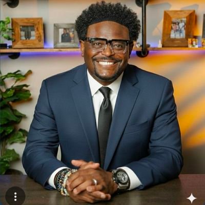 DerwinLGray's profile picture