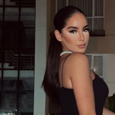 H's profile picture