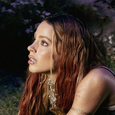 TINIwithflores's profile picture