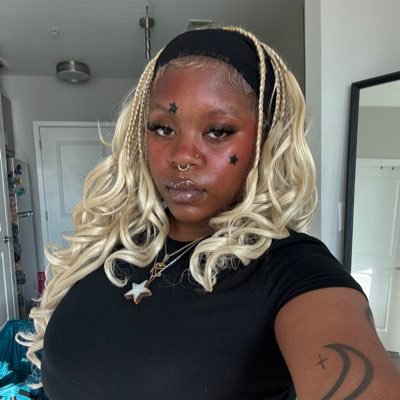 kiwii baybee🎀's profile picture