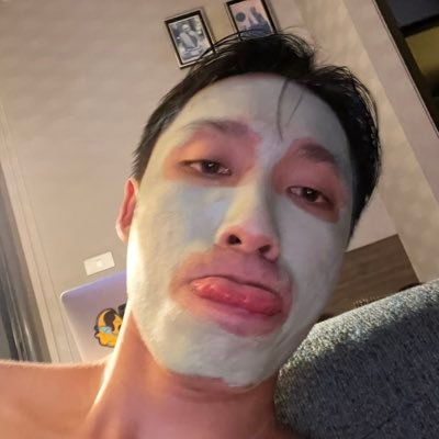 9Suphanat's profile picture