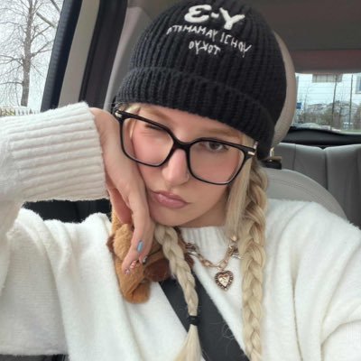 pinkukulelee's profile picture