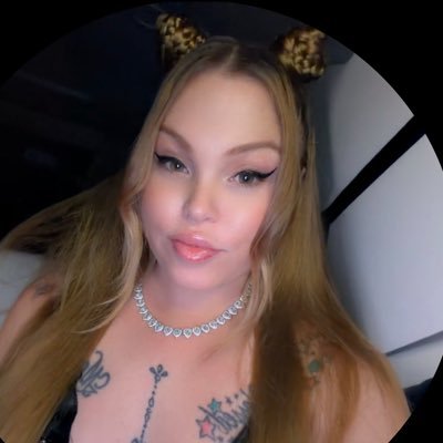 𝓟𝓡𝓔𝓣𝓣𝓨 𝓛𝓘𝓛 𝓣𝓞𝓔𝓢's profile picture