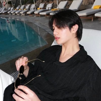 BABY_BEAM . ·͜·. 🎸🦈's profile picture