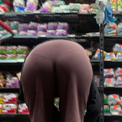 The Candid Hub's profile picture