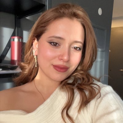 busratoraman1's profile picture