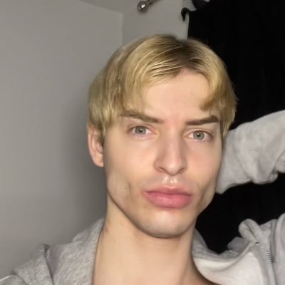 tobilad77's profile picture