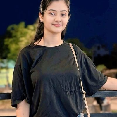 DOLLY323834's profile picture