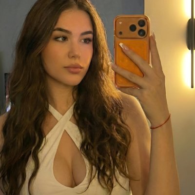 CC's profile picture