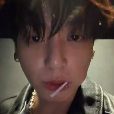 ؘwhat is your love song?'s profile picture