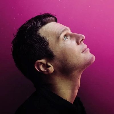 Jonathan Groff Source's profile picture