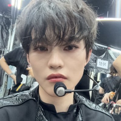 vee's profile picture