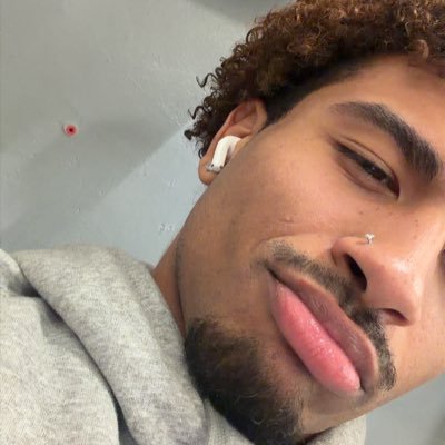 zay's profile picture