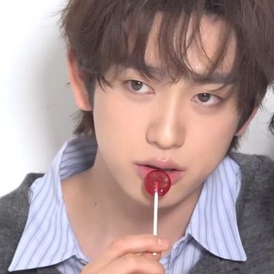 nyoungscnvs's profile picture