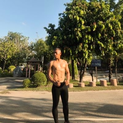 natavut intarat's profile picture