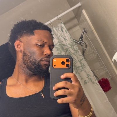 D. Sanders's profile picture