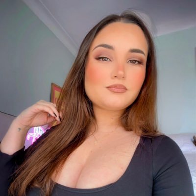 Christina 🌴's profile picture