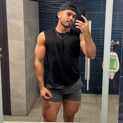 Joey:)'s profile picture
