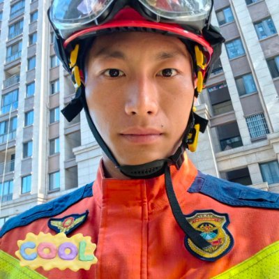 男人终究是少年's profile picture