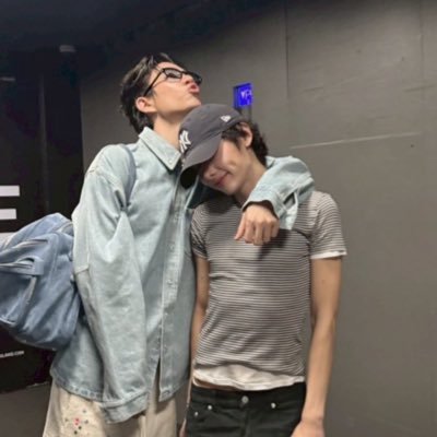 แดษชสแด
แด
แด
๐ช!'s profile picture