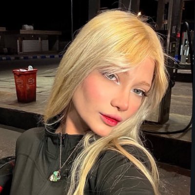دیانا بهادر's profile picture