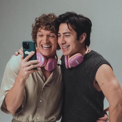 bookfixflicks's profile picture