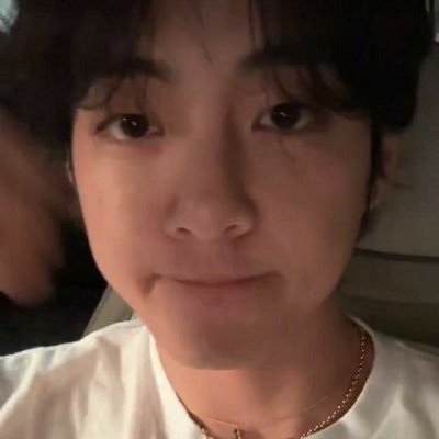 gguk;'s profile picture