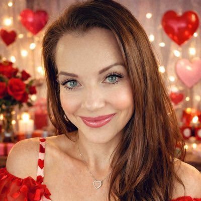 PantyhoseHorny's profile picture
