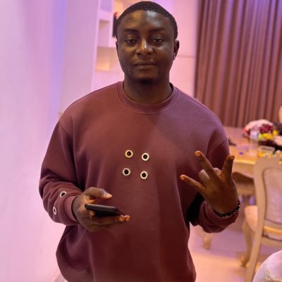 Clinton Arinze 🍁🍃's profile picture
