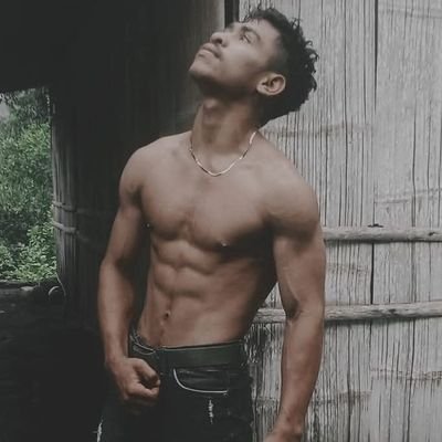กู มั น เ ล ว's profile picture