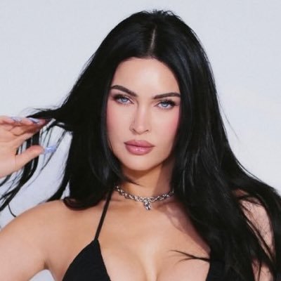 MeganFoxCandids's profile picture