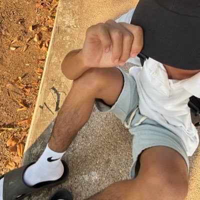 hgjfgvf's profile picture