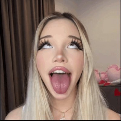 val💕's profile picture