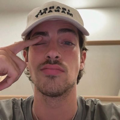 connellwaIdron's profile picture