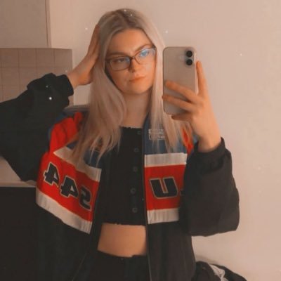 liviciousx's profile picture